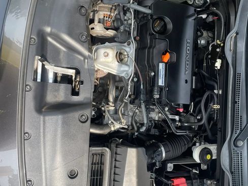 Used 2019 Honda Civic Sport image 11