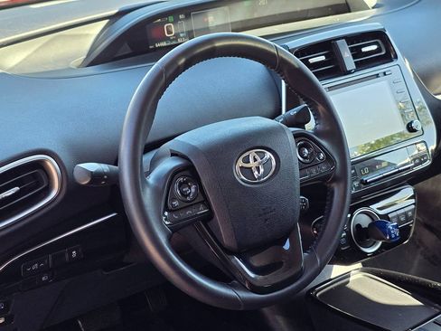 Used 2020 Toyota Prius Prime LE image 17