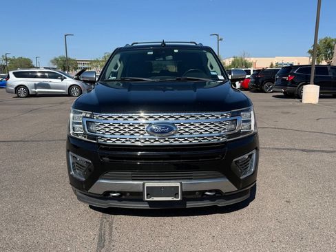 Used 2018 Ford Expedition Platinum AWD/4WD image 2