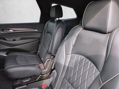 Used 2023 Buick Enclave Avenir w/ Avenir Technology Package image 20