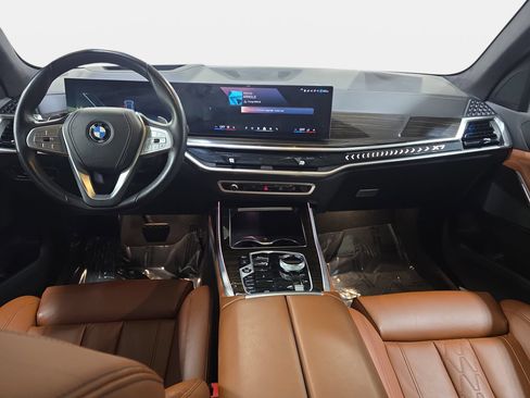 Used 2024 BMW X7 xDrive40i AWD/4WD image 9