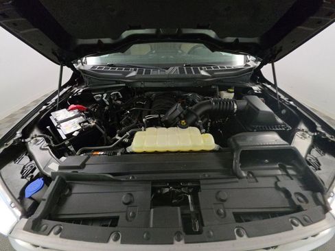 Used 2021 Ford F150 Lariat image 7