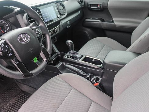 Used 2022 Toyota Tacoma SR image 18