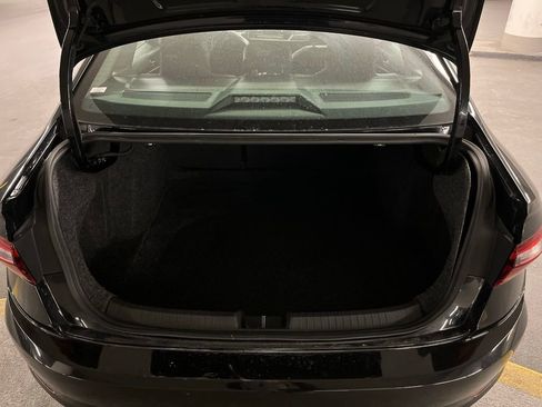 Used 2019 Volkswagen Jetta SE FWD image 34