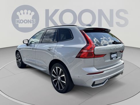 Used 2023 Volvo XC60 B5 Plus w/ Climate Package AWD/4WD image 4