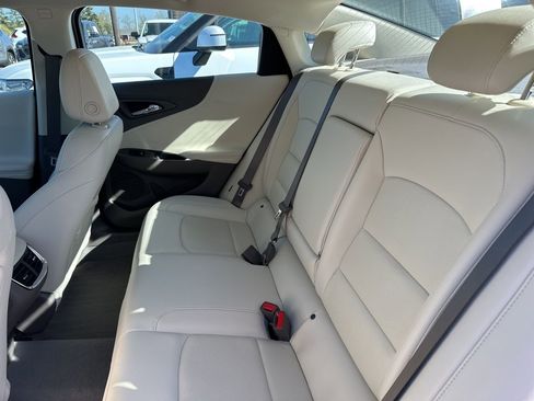 Used 2024 Chevrolet Malibu LT image 11