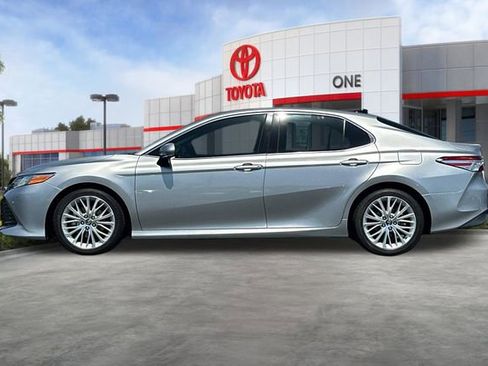 Used 2018 Toyota Camry XLE w/ Driver Assist Package FWD image 8