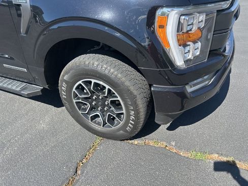 Used 2021 Ford F150 Lariat w/ Max Trailer Tow Package AWD/4WD image 12