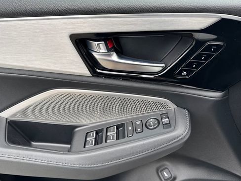 Certified 2023 Acura MDX FWD image 12