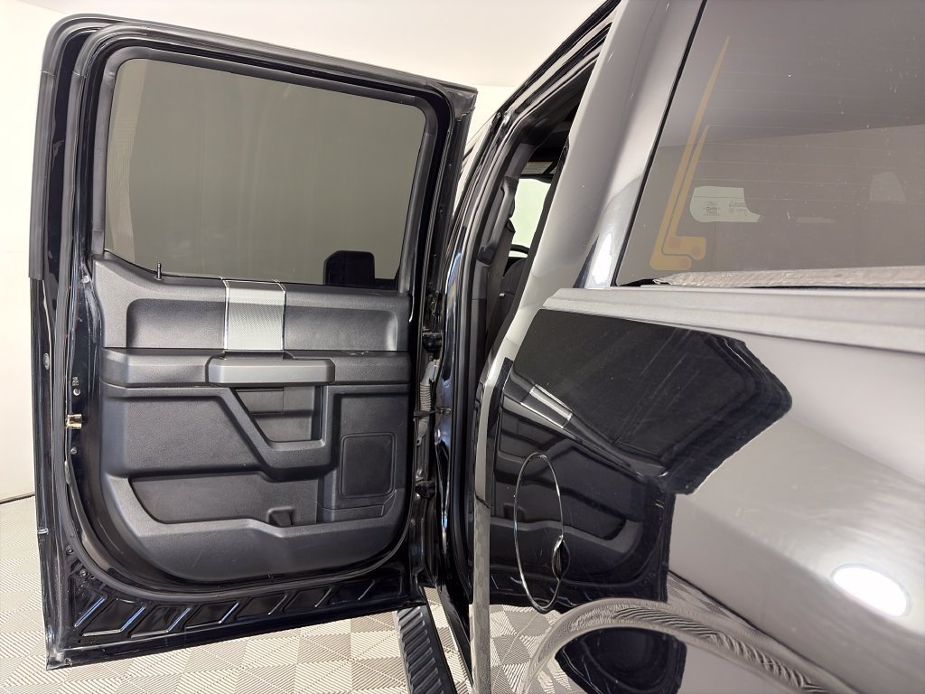 Used 2017 Ford F150 XLT w/ Equipment Group 302A Luxury AWD/4WD image 11