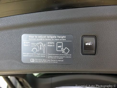 Used 2019 INFINITI QX50 Essential w/ Premium Heat Package image 23