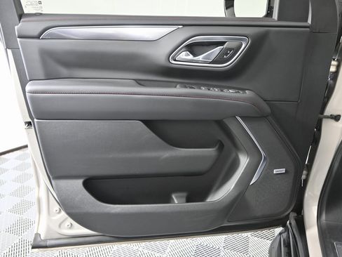 Used 2024 Chevrolet Tahoe RST w/ RST Performance Edition image 19