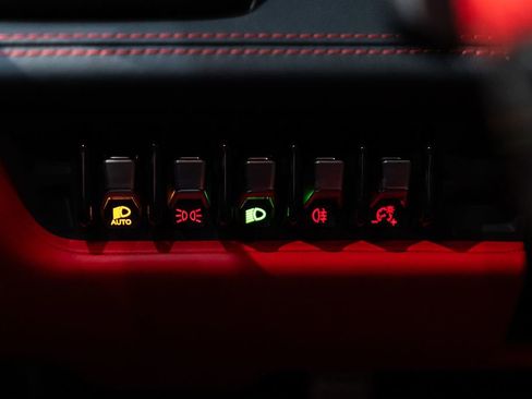 Used 2017 Lamborghini Huracan LP 580-2 image 32