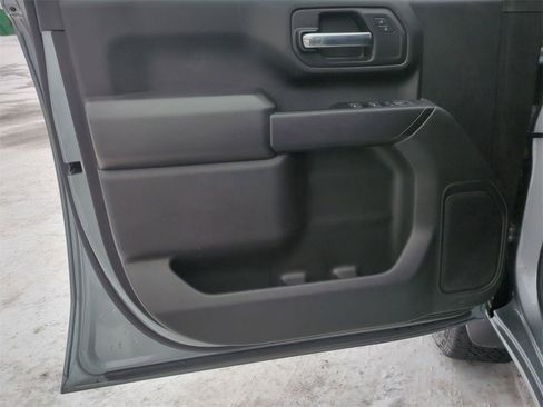 Certified 2025 Chevrolet Silverado 2500 Custom w/ Custom Value Package image 21