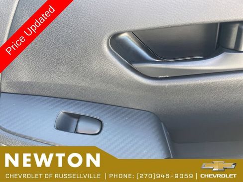 Used 2025 Nissan Sentra S FWD image 31