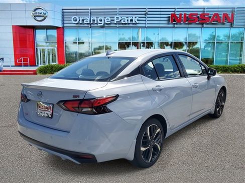 New 2025 Nissan Versa SR w/ Trunk Package image 2
