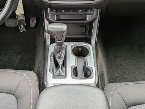 Used 2016 Chevrolet Colorado LT w/ LT Convenience Package image 19