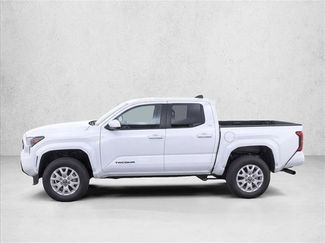 Used 2025 Toyota Tacoma SR5 AWD/4WD video 4