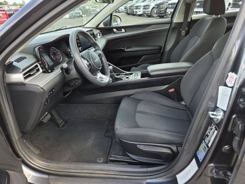 Used 2022 Kia K5 LXS FWD image 10