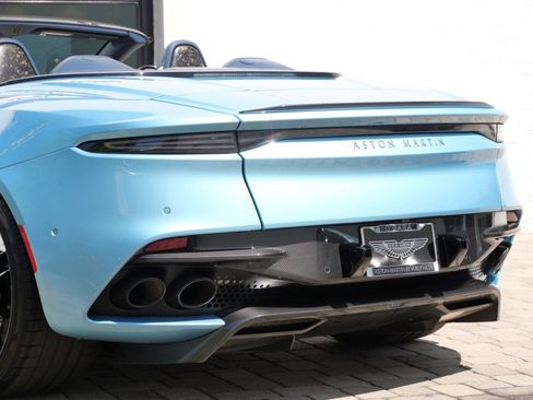 Used 2020 Aston Martin DBS Superleggera Volante RWD image 8