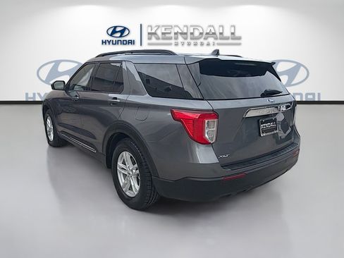 Used 2021 Ford Explorer XLT RWD image 4