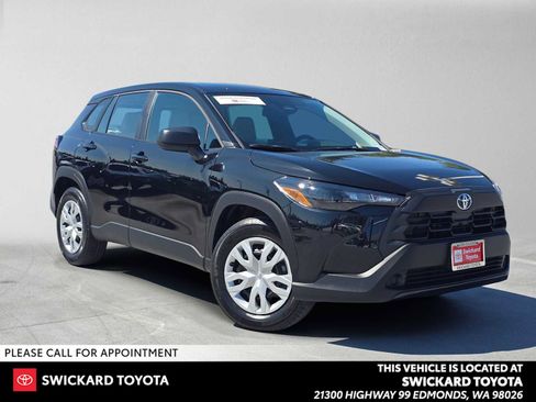 Certified 2026 Toyota Corolla Cross L AWD/4WD image 1