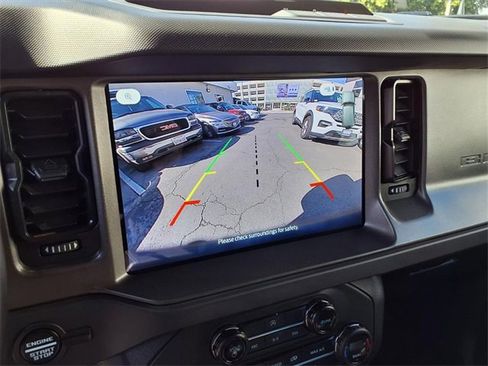 Used 2025 Ford Bronco Big Bend image 18