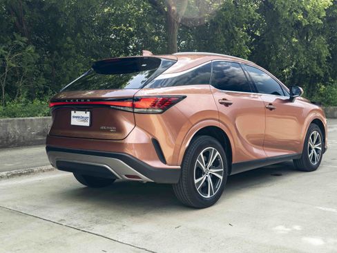 Used 2025 Lexus RX 350h w/ Convenience Package AWD/4WD image 9