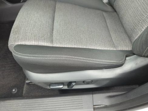 Certified 2021 Nissan Rogue SV FWD image 35