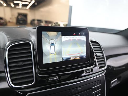 Used 2018 Mercedes-Benz GLS 450 4MATIC image 34