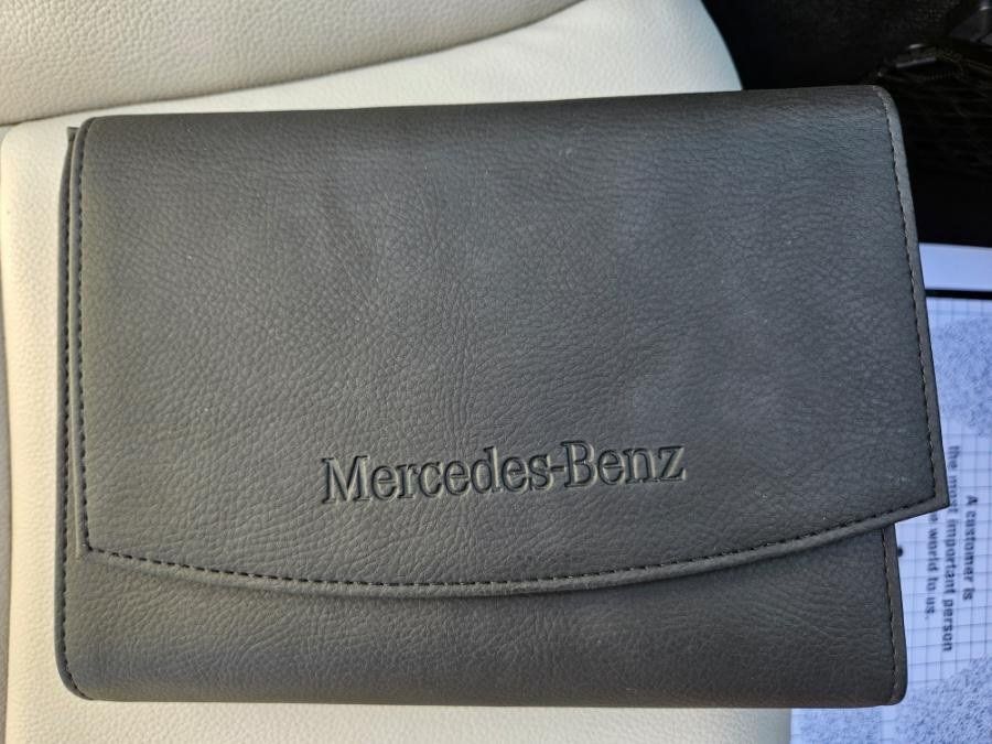 Used 2013 Mercedes-Benz SLK 250 image 24