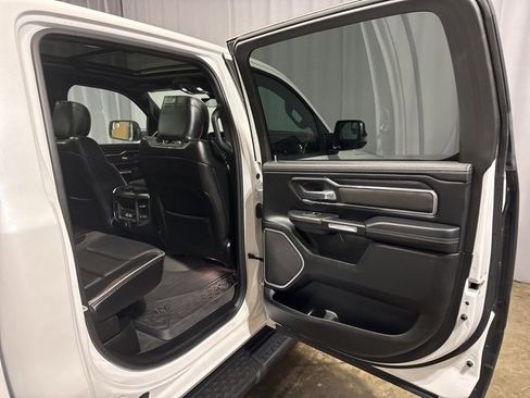 Used 2023 RAM 1500 Laramie image 36