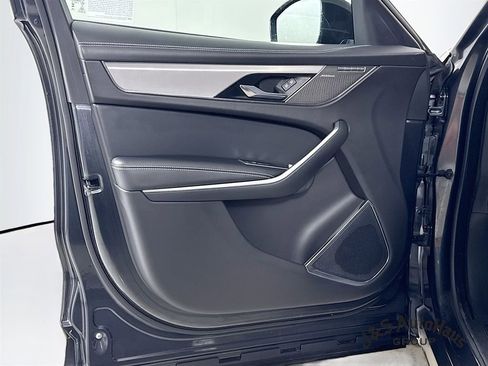 Used 2024 Jaguar F-PACE R-Dynamic S image 22