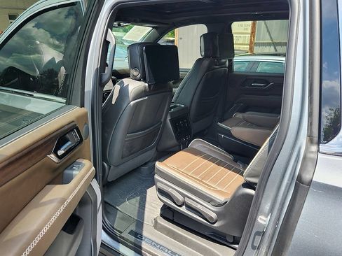 Used 2026 GMC Yukon XL Denali Ultimate AWD/4WD image 23