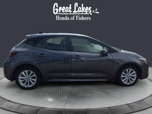 Used 2025 Toyota Corolla SE w/ SE Package FWD image 6
