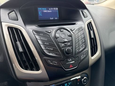 Used 2012 Ford Focus SEL image 15