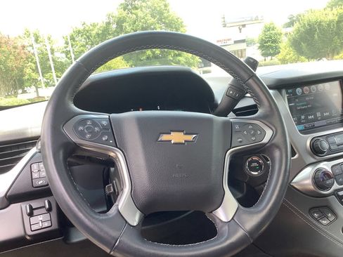 Used 2020 Chevrolet Tahoe Premier w/ Premier Plus Edition RWD image 20