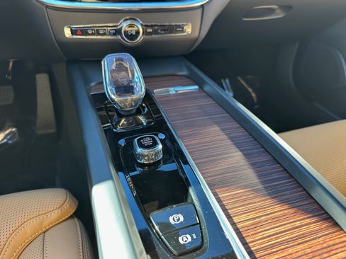 New 2026 Volvo V60 B5 Cross Country Ultra w/ Climate Package image 13