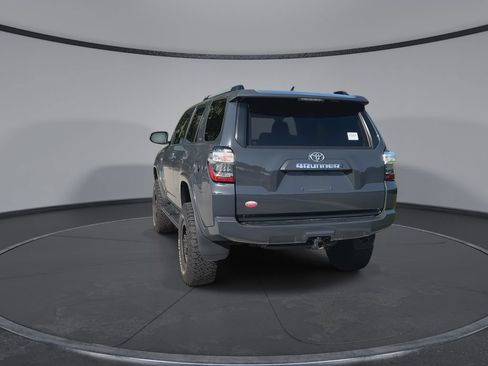 Used 2024 Toyota 4Runner SR5 AWD/4WD image 7