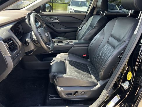 Certified 2023 Nissan Rogue Platinum w/ Platinum Premium Package image 12