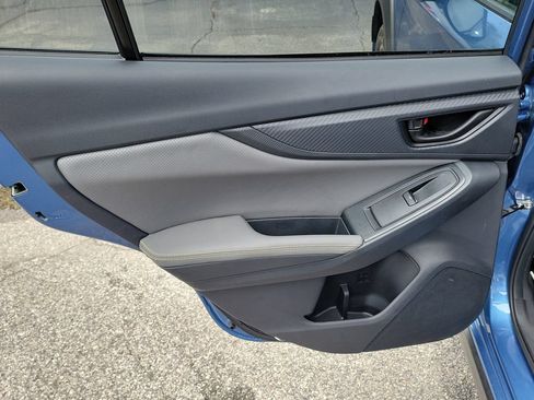 Used 2021 Subaru Crosstrek 2.5i Sport w/ Moonroof Package AWD/4WD image 9