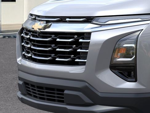 New 2026 Chevrolet Equinox LT w/ Safety and Technology Package AWD/4WD image 13