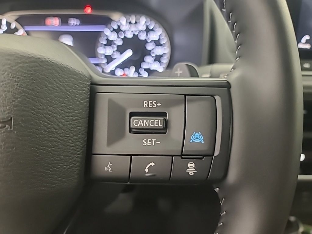 Used 2026 Nissan Rogue SV AWD/4WD image 29