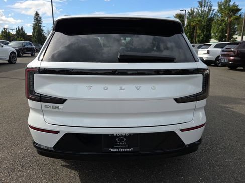 New 2025 Volvo EX90 Plus w/ Protection Package Premier image 12