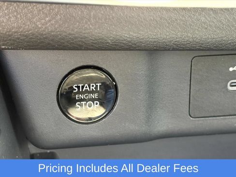 Used 2025 Nissan Rogue SV AWD/4WD image 14