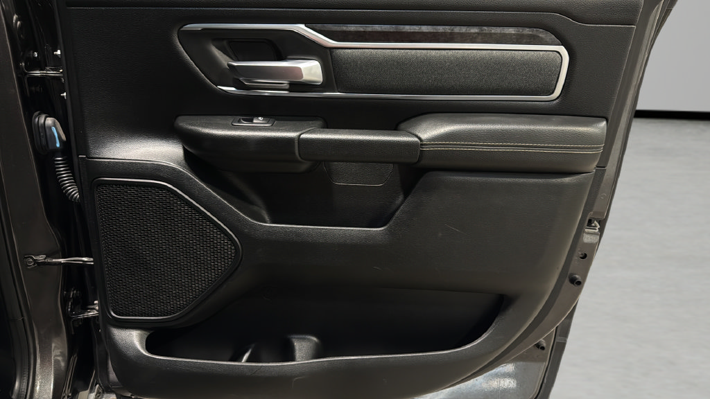 Used 2019 RAM 1500 Big Horn AWD/4WD image 14