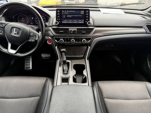 Used 2019 Honda Accord Sport image 9