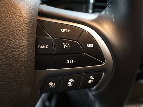 Certified 2021 Jeep Grand Cherokee Limited w/ Luxury Group II image 40