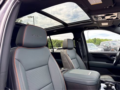 New 2026 GMC Yukon XL AT4 w/ LPO, Floor Liner Package AWD/4WD image 5