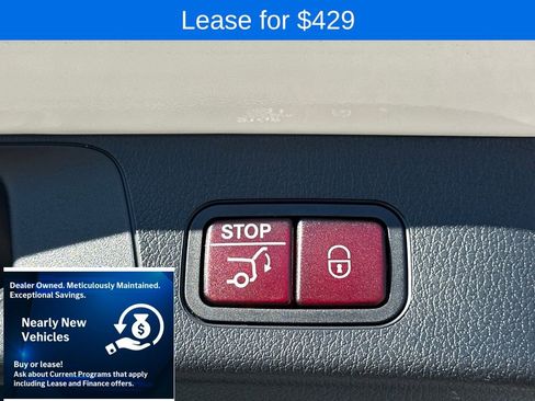 Used 2025 Mercedes-Benz GLB 250 image 30